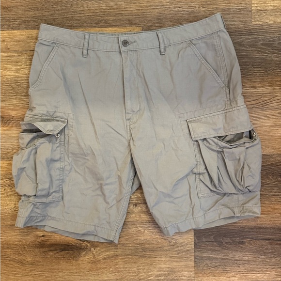 Levi's Other - Levi's Men's Grey Cargo Shorts Size 38